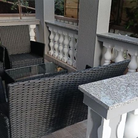 Apartmani Piskoric วีร์ ภายนอก รูปภาพ